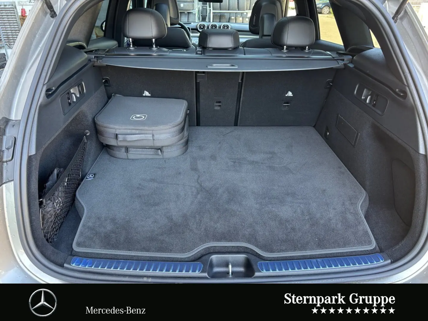 GLC 300 e 4M AMG Distro+AHK+Pano+360°+HuD+Night+