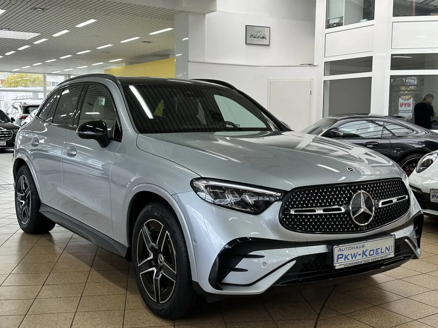 GLC 220 d 4M AMG-LiNE*PANO*NiGHT*360°*LED*MEMORY