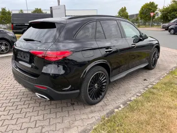GLC 400e 4M AMG+Night+DigitalLight+Pano+AHK+Burm