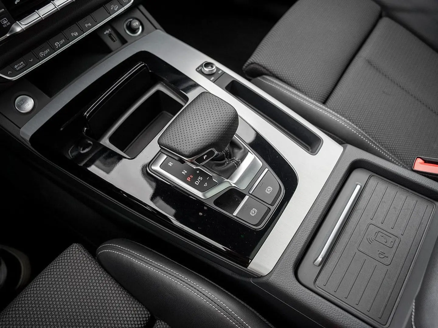 Q5 40 TDI quattro S line PANO KAM NAVI ACC VIRTU
