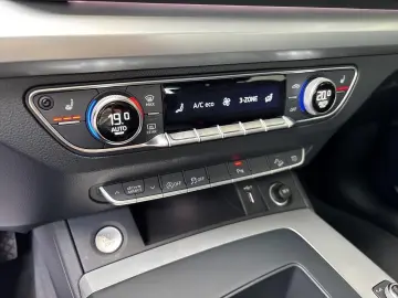 Q5 SPORTBACK S-LINE 40 TDI QUATTRO (AHK/PANO/MAT
