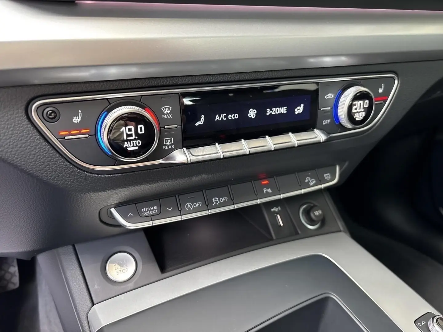 Q5 SPORTBACK S-LINE 40 TDI QUATTRO (AHK/PANO/MAT