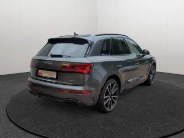 Q5 50TFSIe quattro S tronic S line Matrix AHK Na