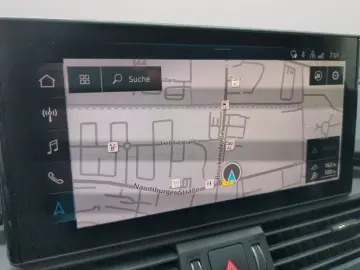 Q5 50TFSIe quattro S tronic S line Matrix AHK Na