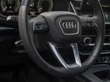 Q5 Sportback 50 TFSIe S LINE PANO NAVI+ LEDER PR