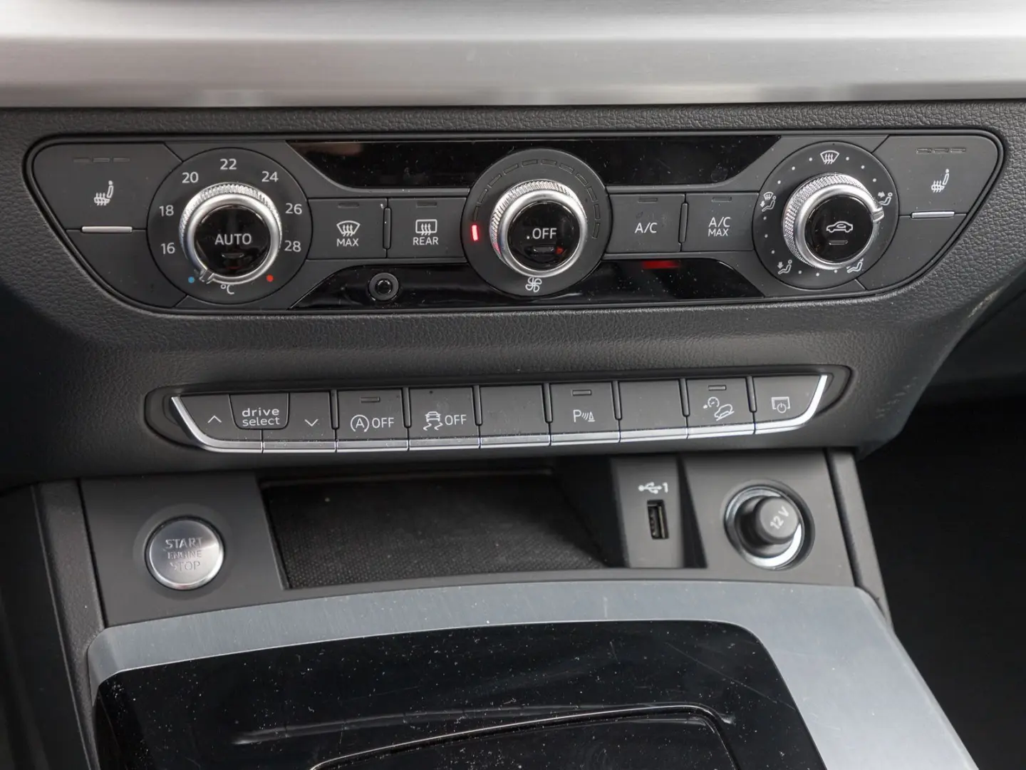 Q5 40 TFSI Q S LINE NAVI+ LED KAMERA AHK