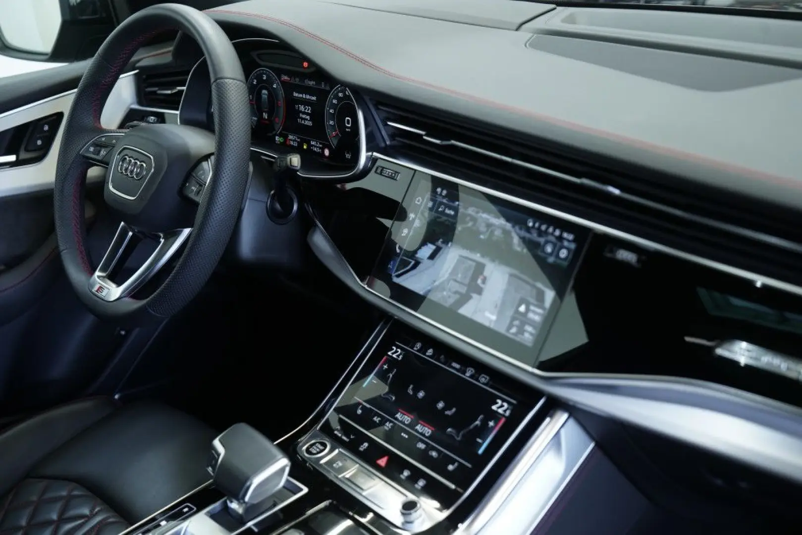 Q8 50 TDI q. S line *23 *ACC*LUFT*Pano*S-Sitze