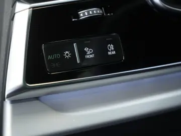 Q8 50 TDI q. S line *23 *ACC*LUFT*Pano*S-Sitze