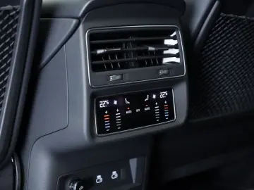 Q8 50 TDI q. S line *23 *ACC*LUFT*Pano*S-Sitze