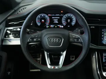 Q8 50 TDI q. S line *23 *ACC*LUFT*Pano*S-Sitze