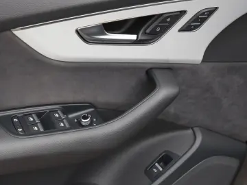 Q7 50 TDI Q S LINE LM20 7-SITZE AHK MATRIX