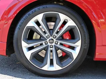 SQ8 TFSI qu BLACK PANO AHK B&O LASER OLED 360°