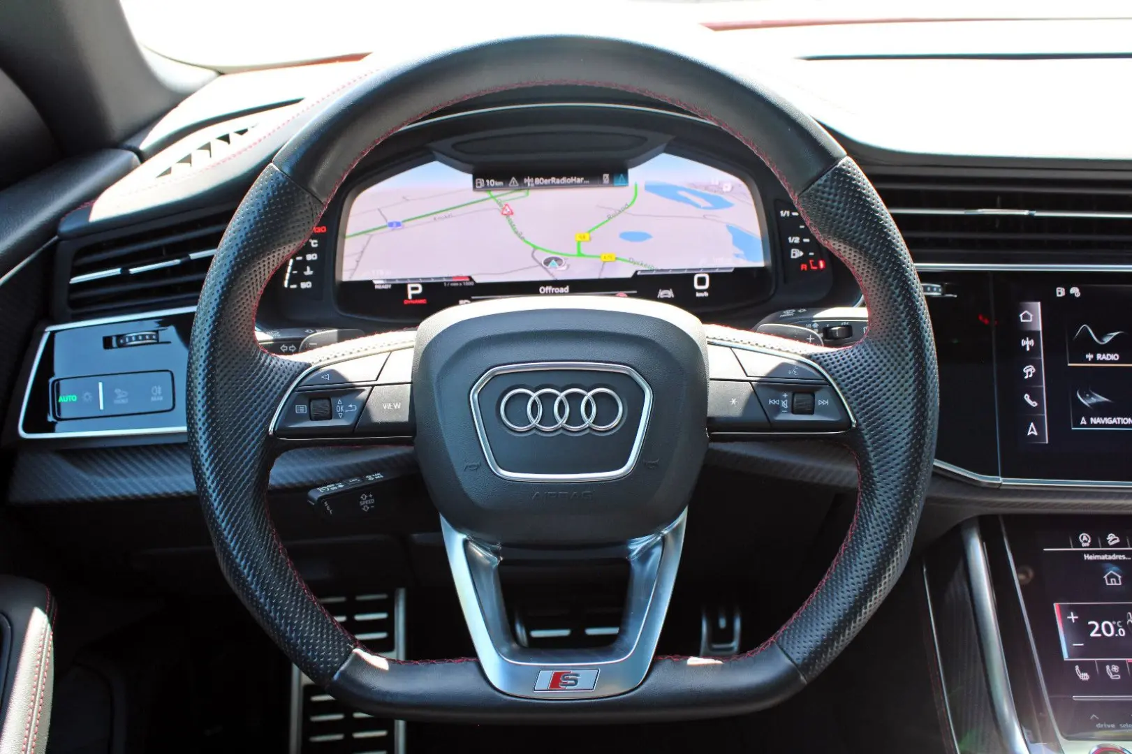 SQ8 TFSI qu BLACK PANO AHK B&O LASER OLED 360°