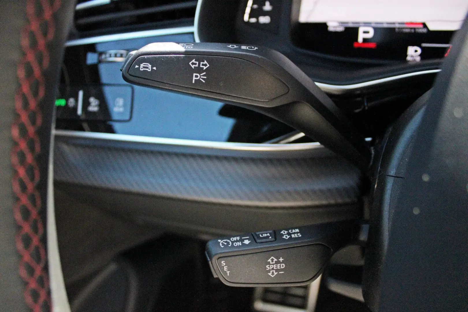 SQ8 TFSI qu BLACK PANO AHK B&O LASER OLED 360°