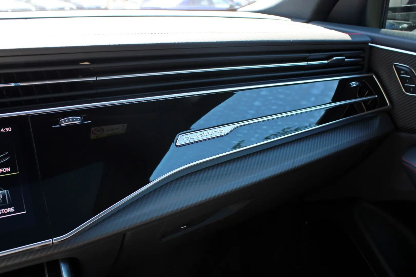 SQ8 TFSI qu BLACK PANO AHK B&O LASER OLED 360°