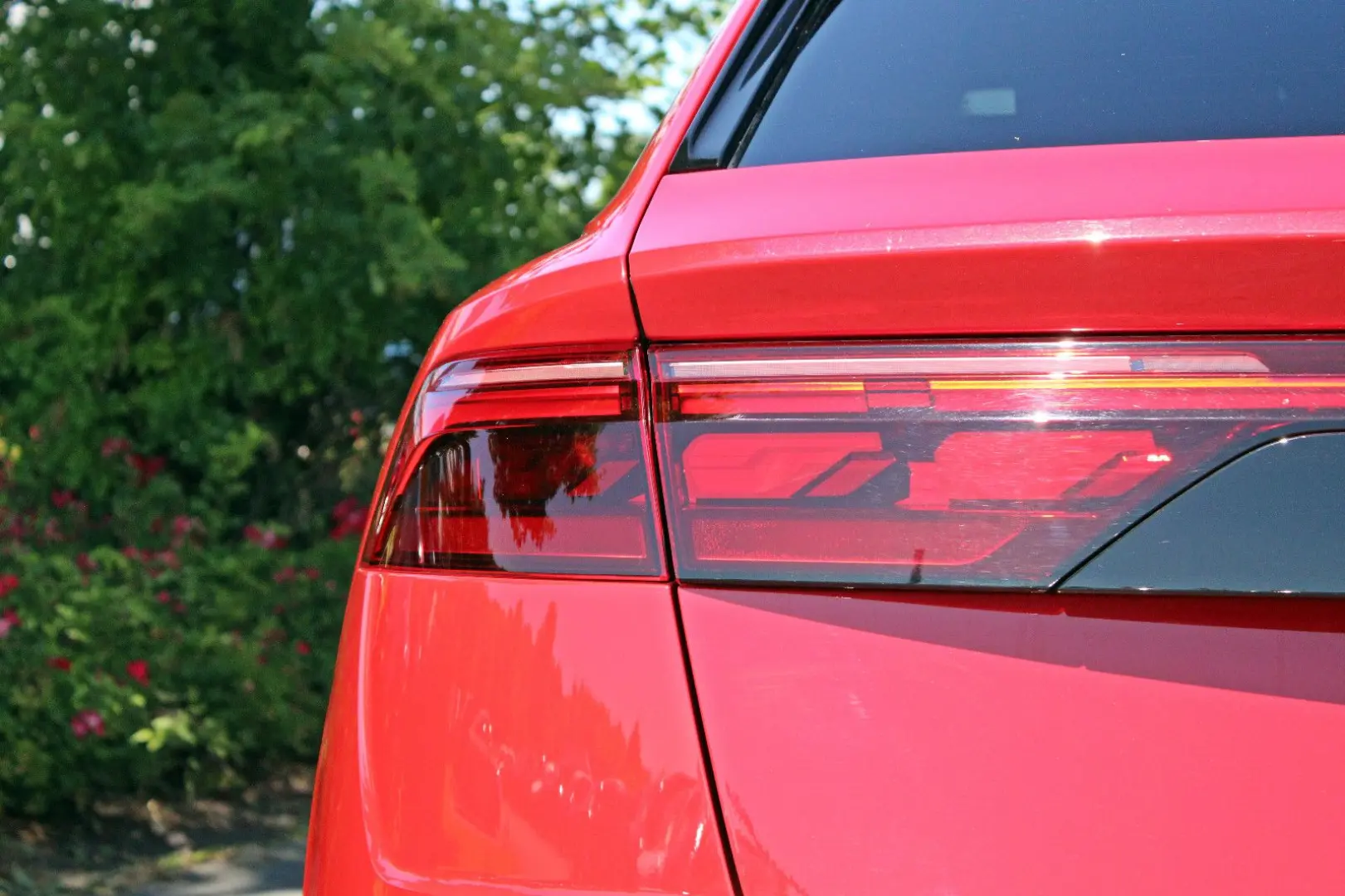 SQ8 TFSI qu BLACK PANO AHK B&O LASER OLED 360°