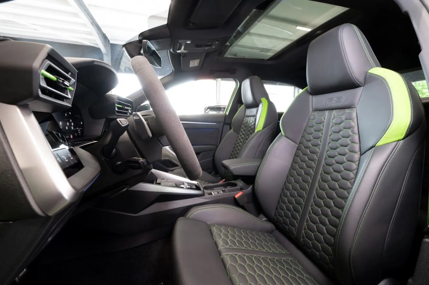 RS3 Lim. 2.5 TFSI quatt|RS-SITZE|RS-AGA|B&O|NAVI