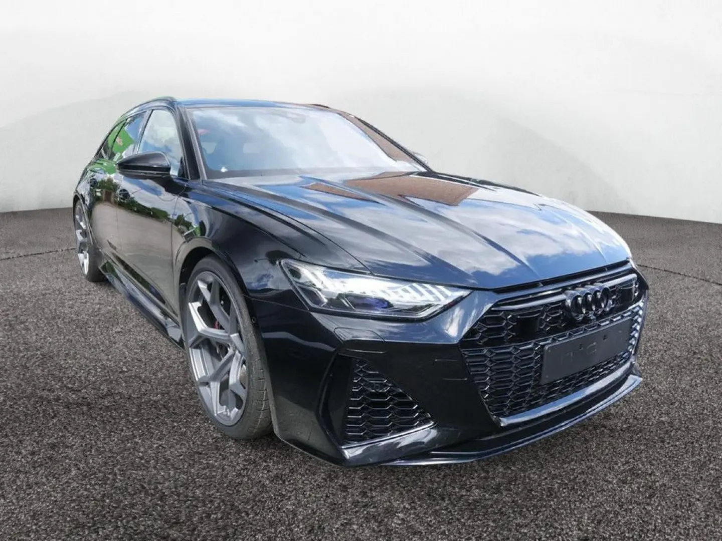 RS6 Avant quattro performance STANDHZ LASER 360°
