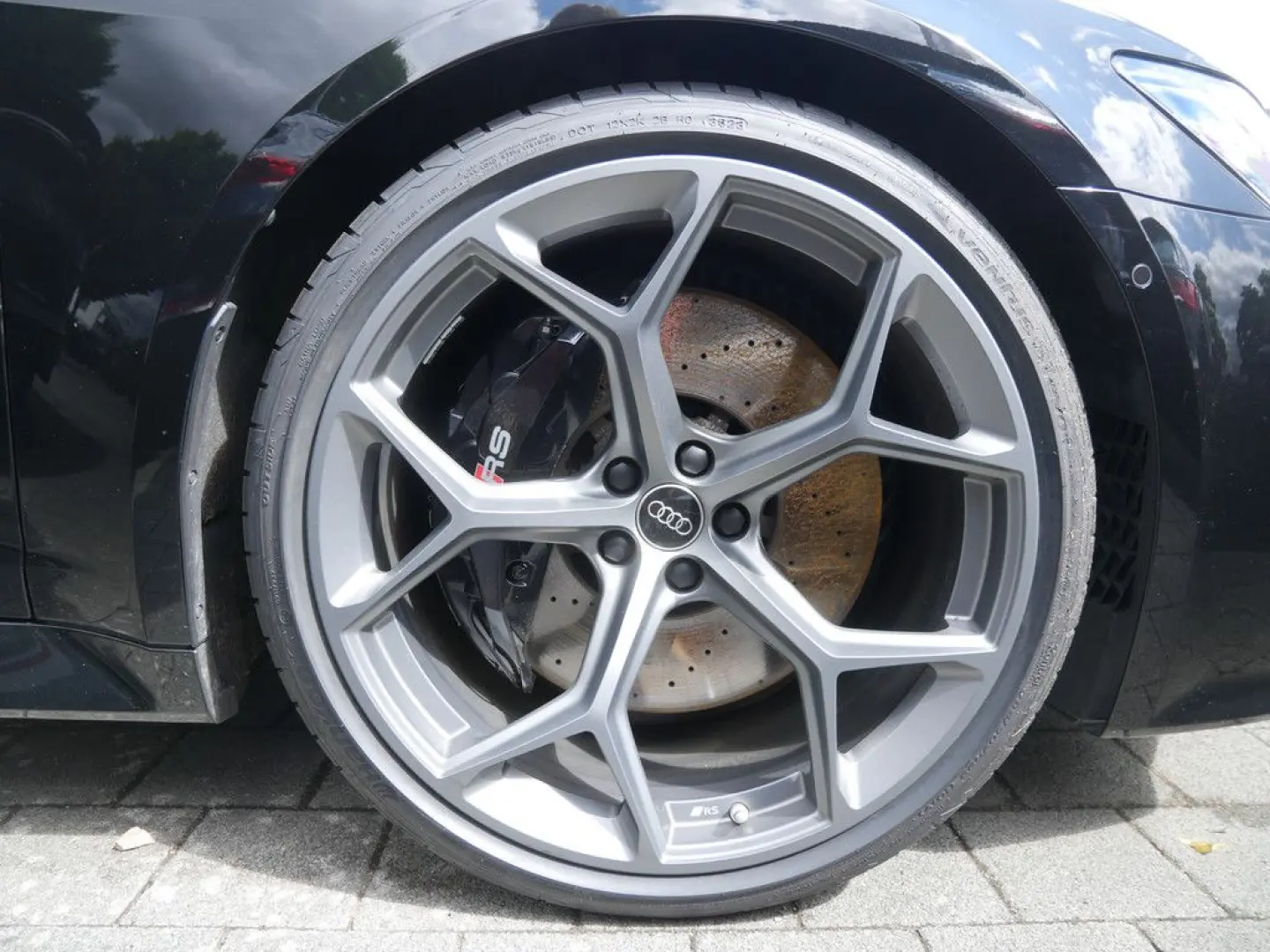 RS6 Avant quattro performance STANDHZ LASER 360°
