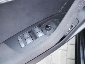 RS6 Avant quattro performance STANDHZ LASER 360°