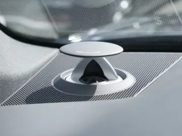 RS6 Avant quattro performance STANDHZ LASER 360°