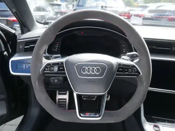 RS6 Avant quattro performance STANDHZ LASER 360°