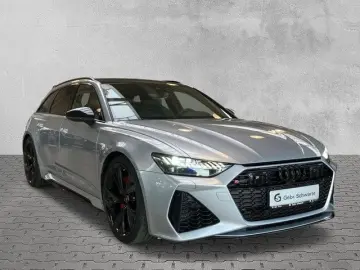 RS6 Avant 4.0 TFSI quattro Performance AHK PANO