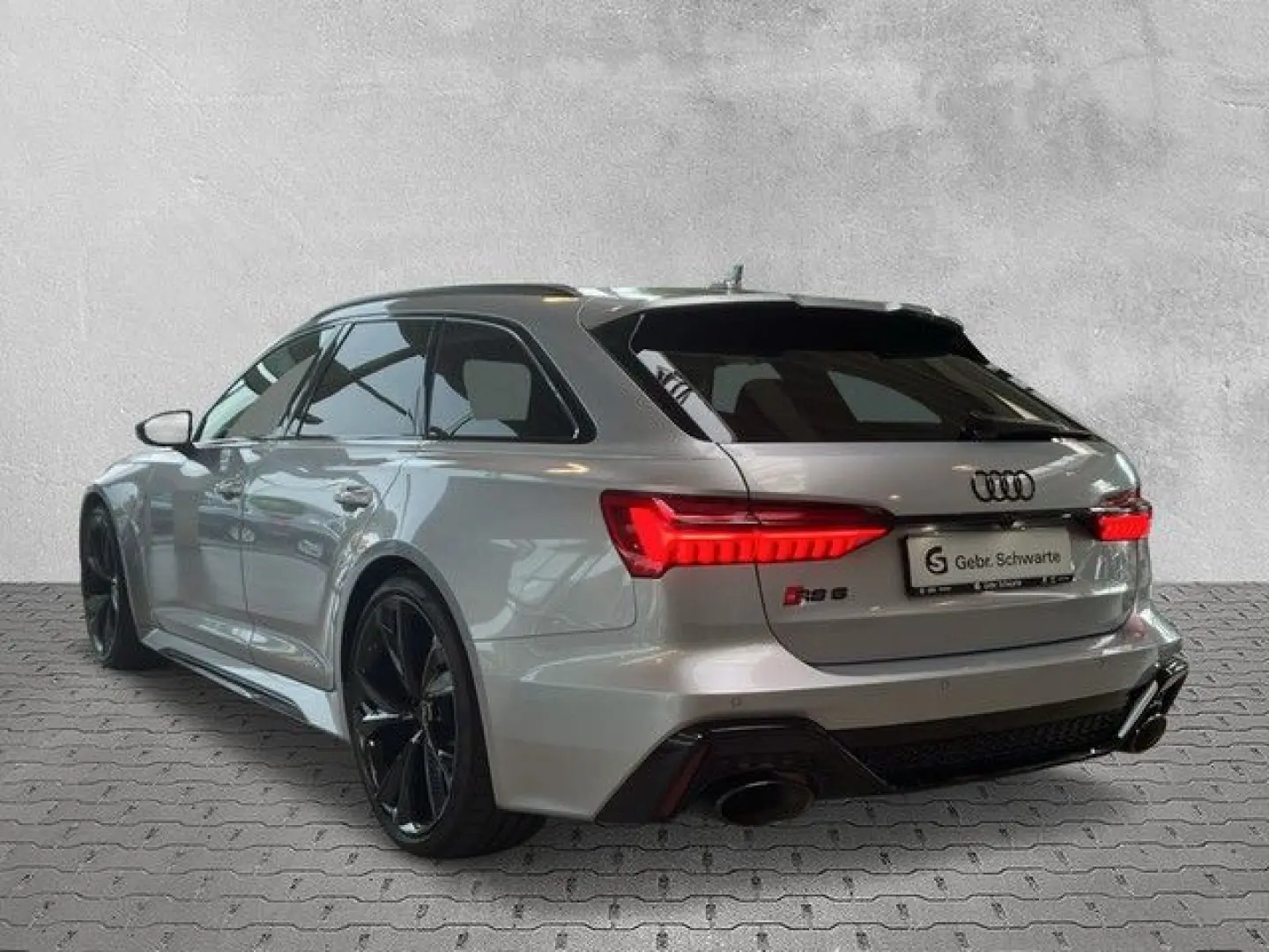 RS6 Avant 4.0 TFSI quattro Performance AHK+PANO