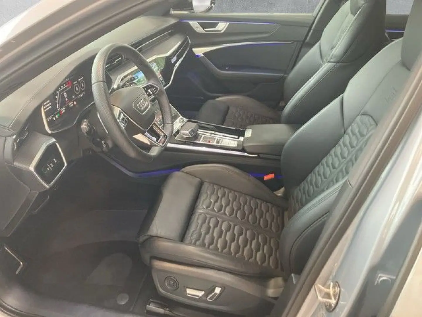 RS6 Avant 4.0 TFSI quattro Performance AHK+PANO