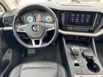Volkswagen Touareg 3.0 V6 4Motion