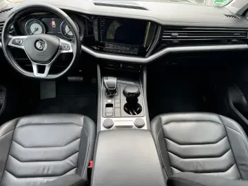 Volkswagen Touareg 3.0 V6 4Motion