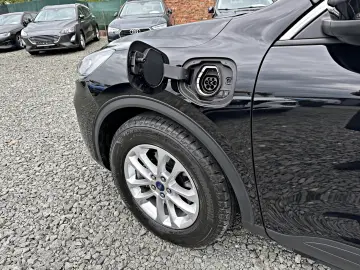 Ford Kuga 2.5 Duratec Plug-In Hybrid Titanium