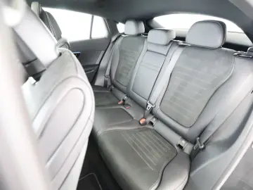 GLC 200 4M Coupé AMG ADV.+AHK+PANO+LED+FLA+KAM.+