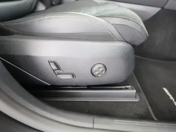 GLC 200 4M Coupé AMG ADV.+AHK+PANO+LED+FLA+KAM.+