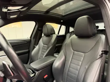 BMW X4 xDrive20i - M Sport - Panoramic