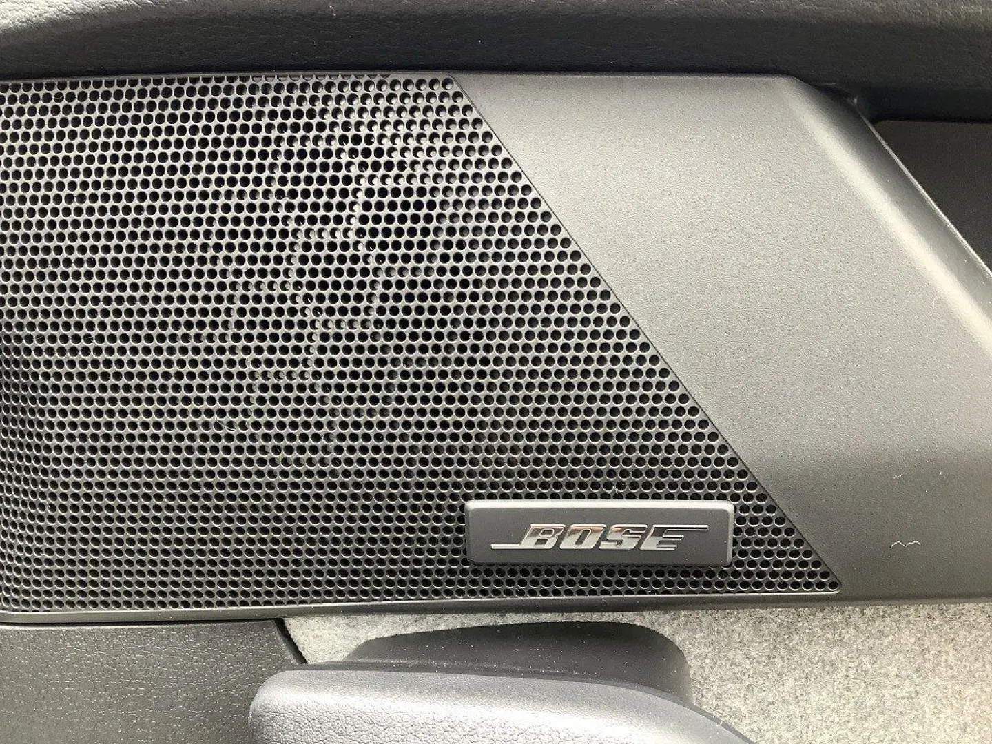 MX-30 e-SKYACTIV 3-phasig Makato Premium-P. Bose