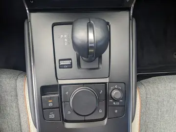 MX-30 R-EV Makoto Premium GSD Modern Confidence