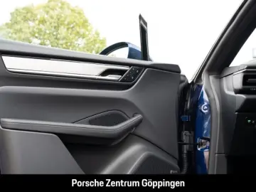 Macan 4 Luftfederung Panoramadach BOSE HA-Lenkun
