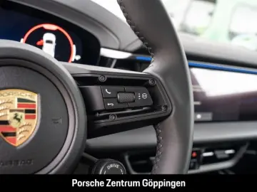 Macan 4 Luftfederung Panoramadach BOSE HA-Lenkun