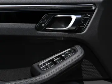Macan S BOSE Rückfahrkamera Panoramadach LED