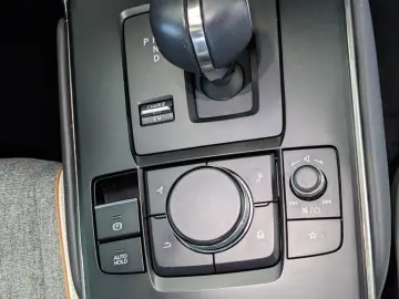 MX-30 R-EV Makoto Premium GSD Modern Confidence