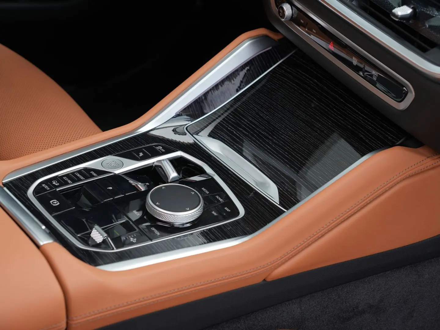 X6 xDrive30d M SPORT-LUFTF-PANO-22M-COGNAC