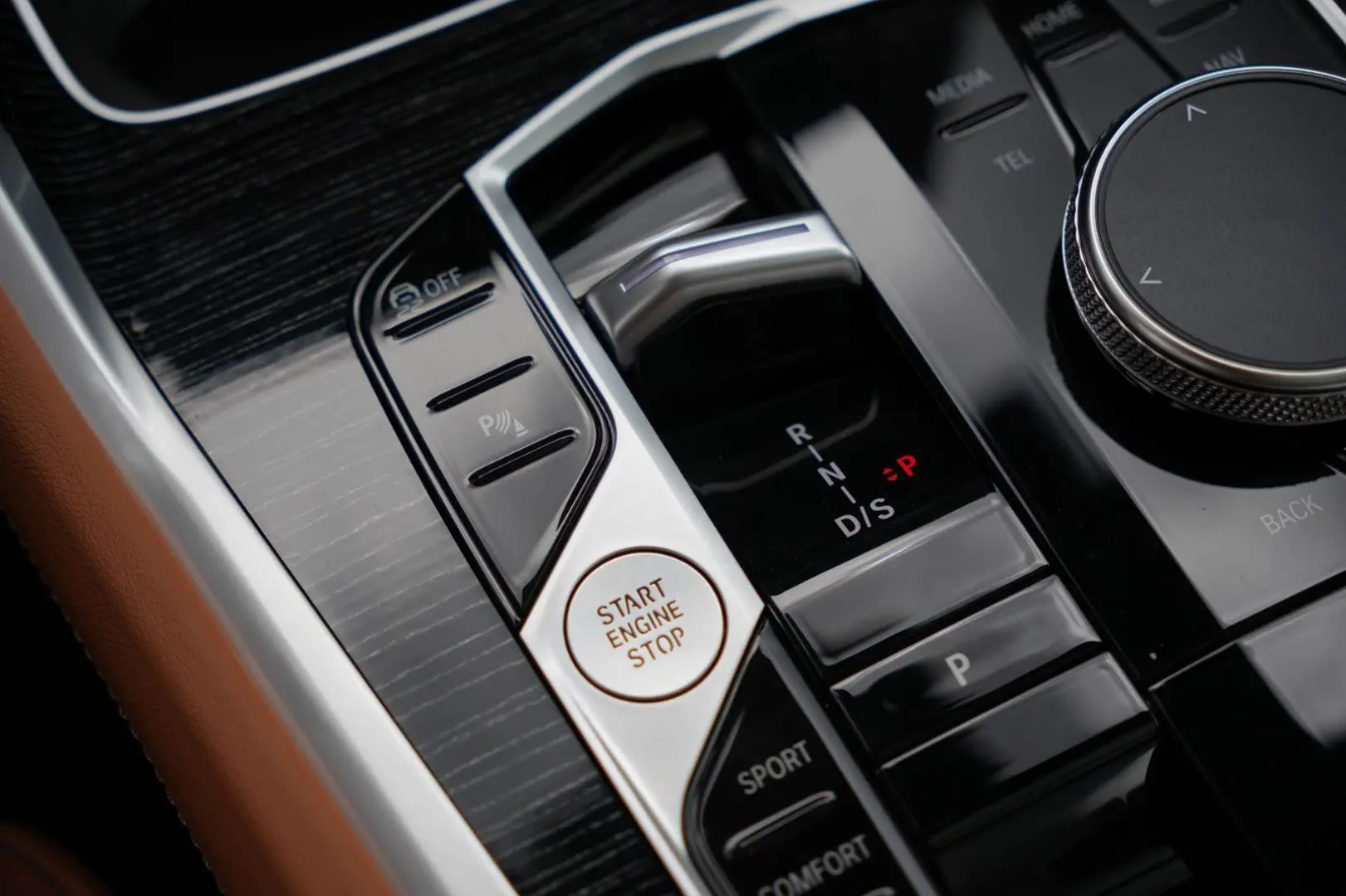 X6 xDrive30d M SPORT-LUFTF-PANO-22M-COGNAC