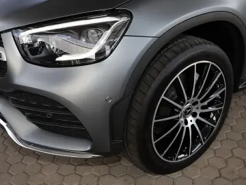 GLC 300 e 4M Coupé AMG TOTWINKEL+BURMESTER+360°