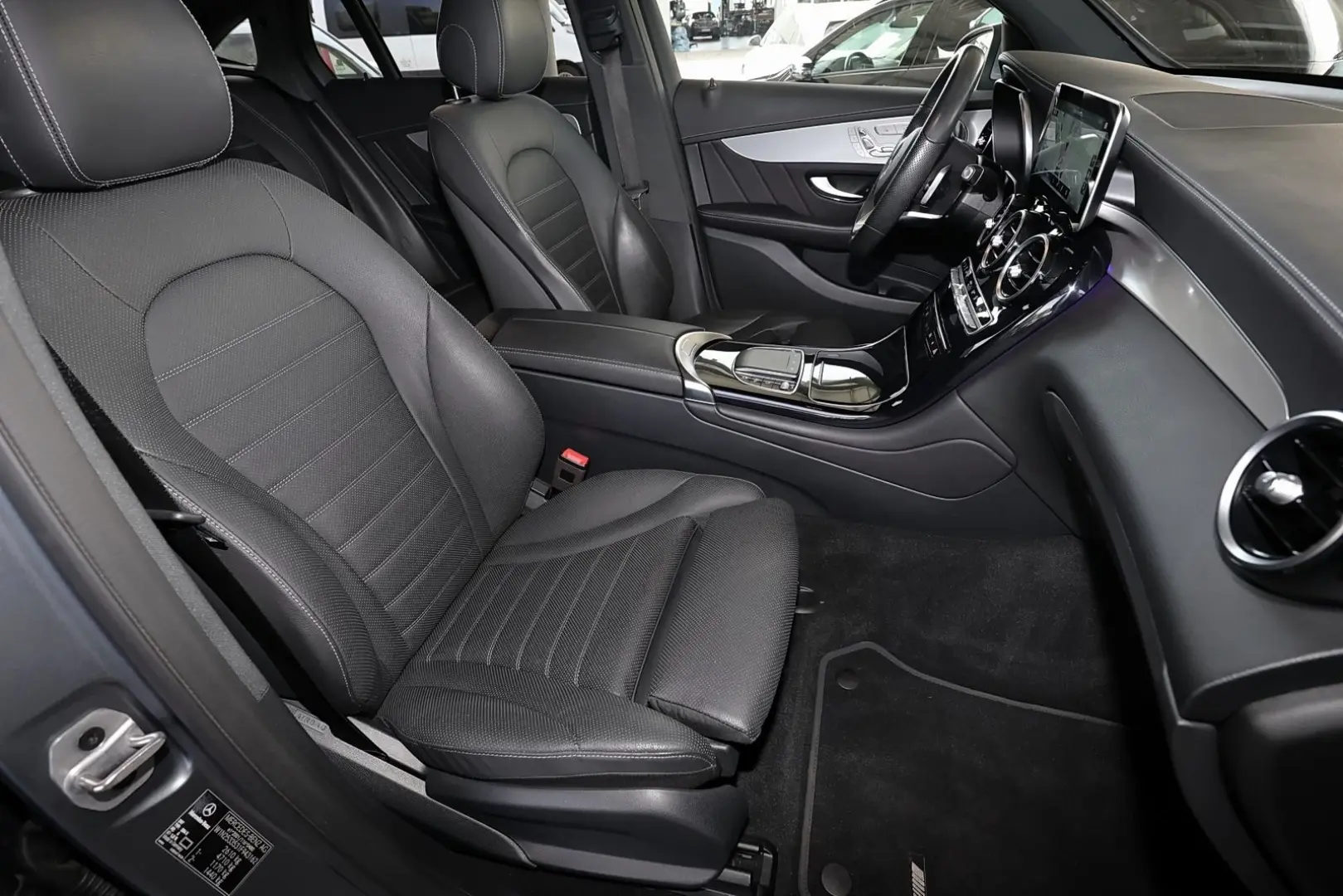 GLC 300 e 4M Coupé AMG TOTWINKEL+BURMESTER+360°