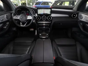 GLC 300 e 4M Coupé AMG TOTWINKEL+BURMESTER+360°