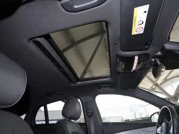 GLC 300 e 4M Coupé AMG TOTWINKEL+BURMESTER+360°