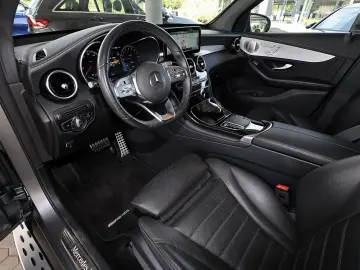 GLC 300 e 4M Coupé AMG TOTWINKEL+BURMESTER+360°