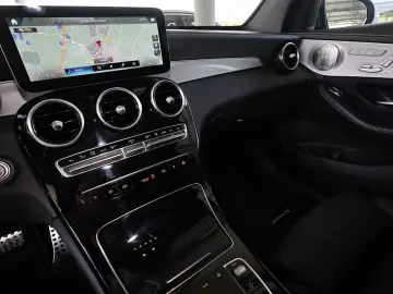 GLC 300 e 4M Coupé AMG TOTWINKEL+BURMESTER+360°