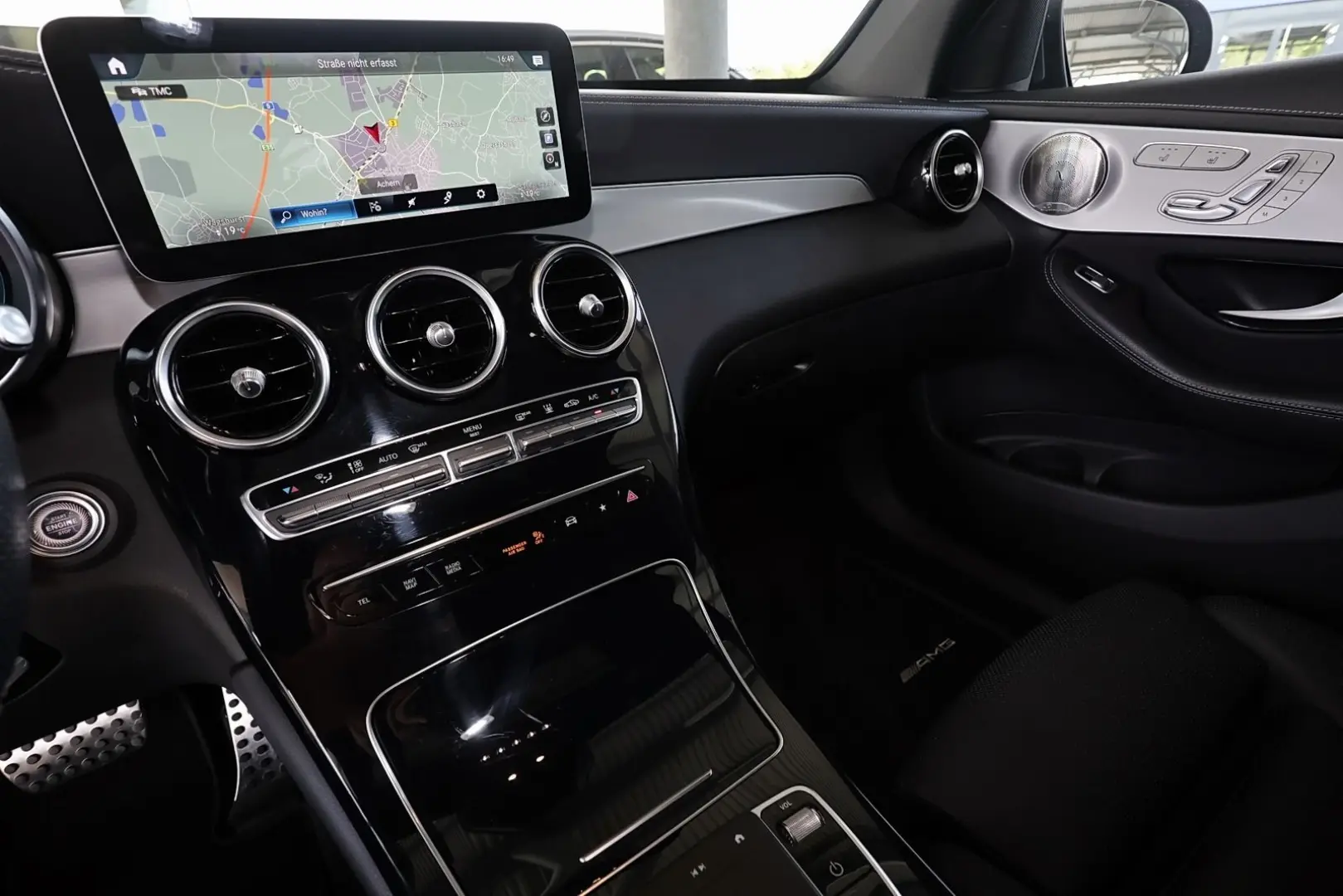 GLC 300 e 4M Coupé AMG TOTWINKEL+BURMESTER+360°